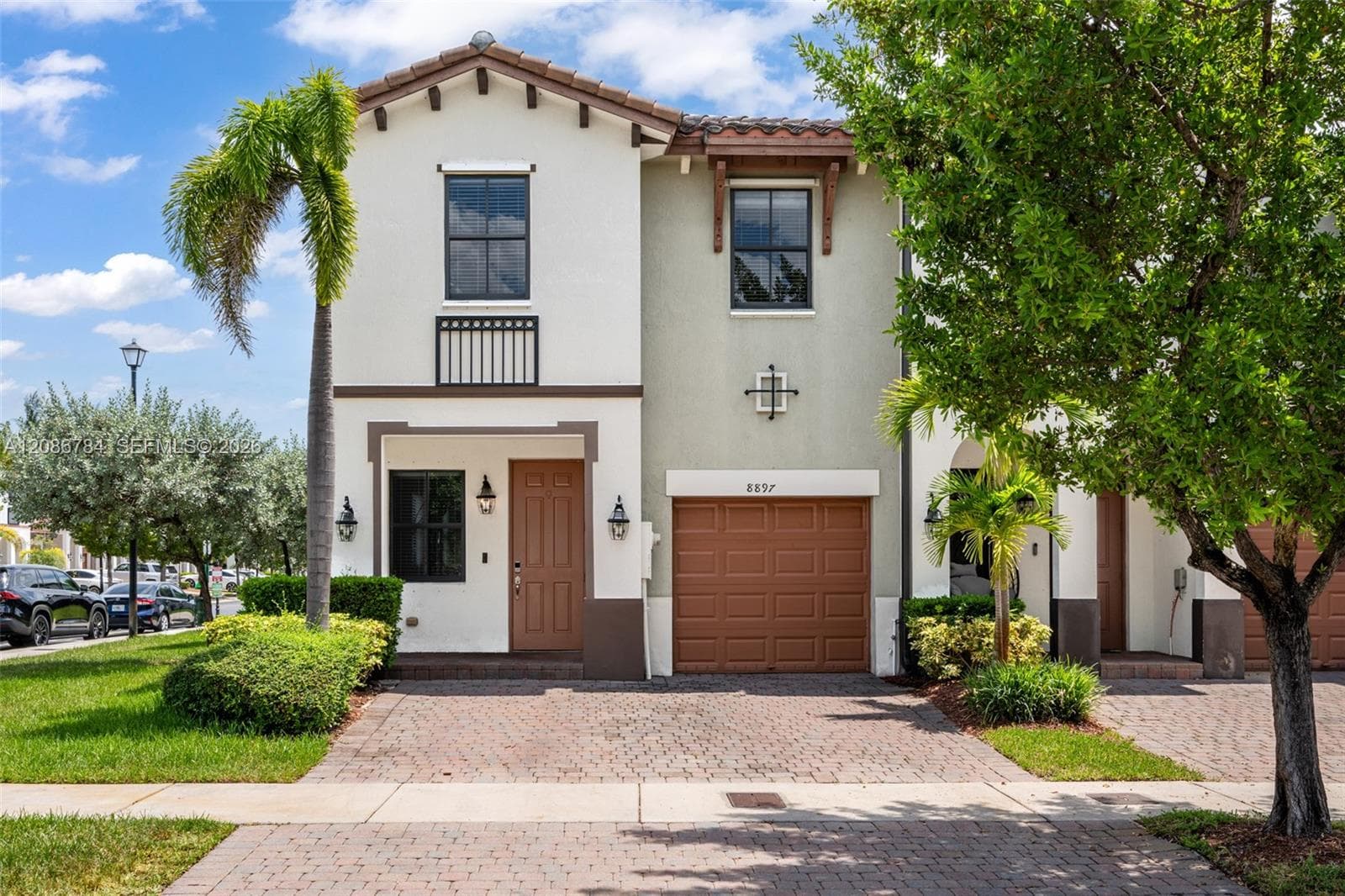 8897 NW 103rd Ave, Doral FL 33178