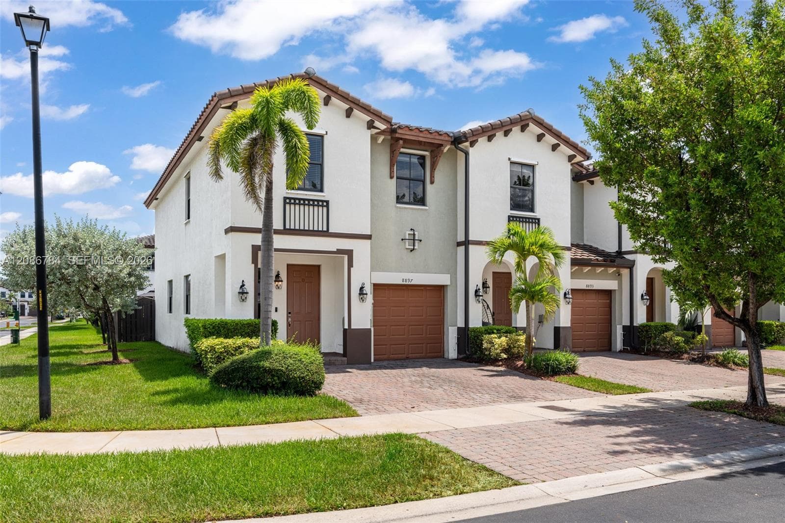 8897 NW 103rd Ave, Doral FL 33178