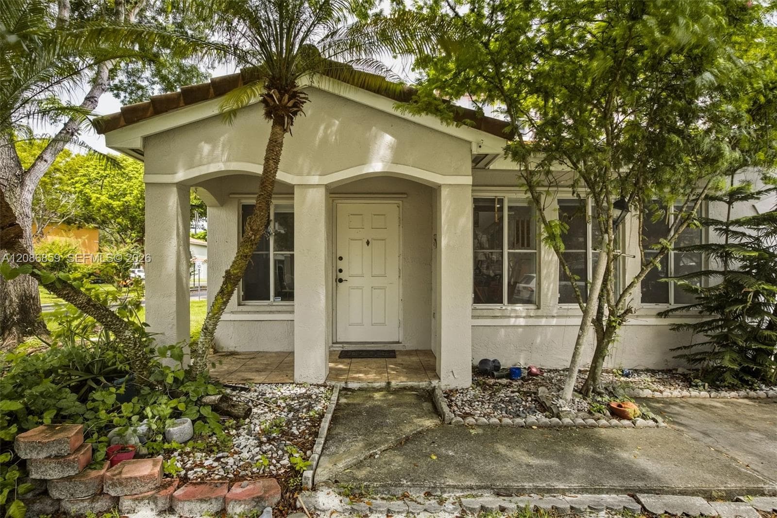 16525 SW 97th Ter, Miami FL 33196