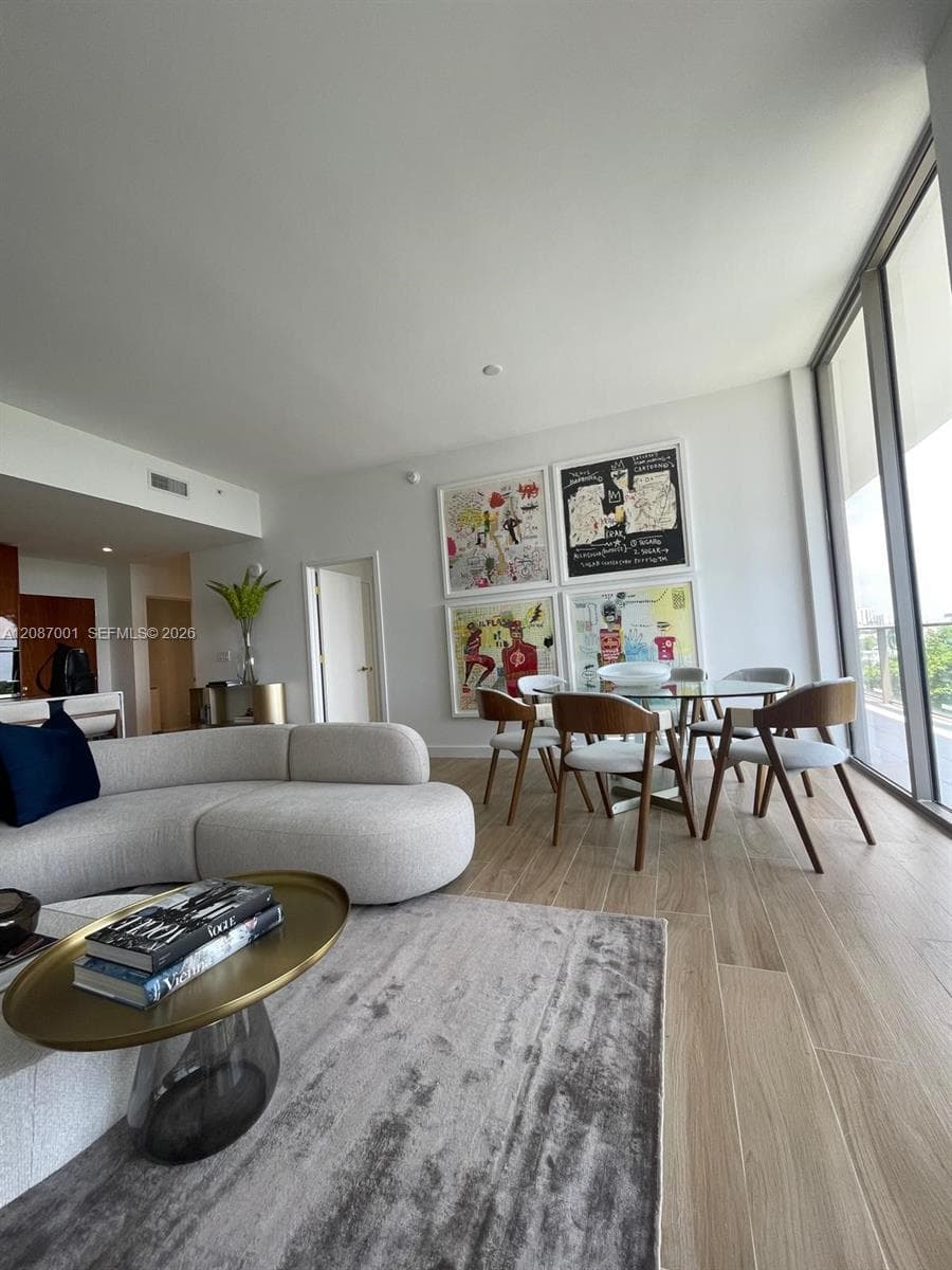 2678 Tigertail Ave # 502, Miami FL 33133