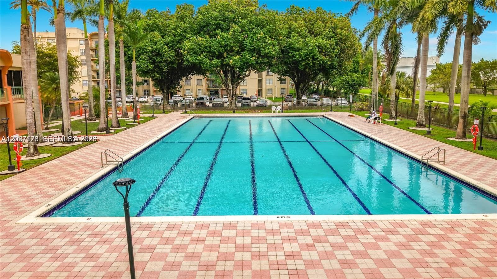 9310 Fontainebleau Blvd # 606, Miami FL 33172