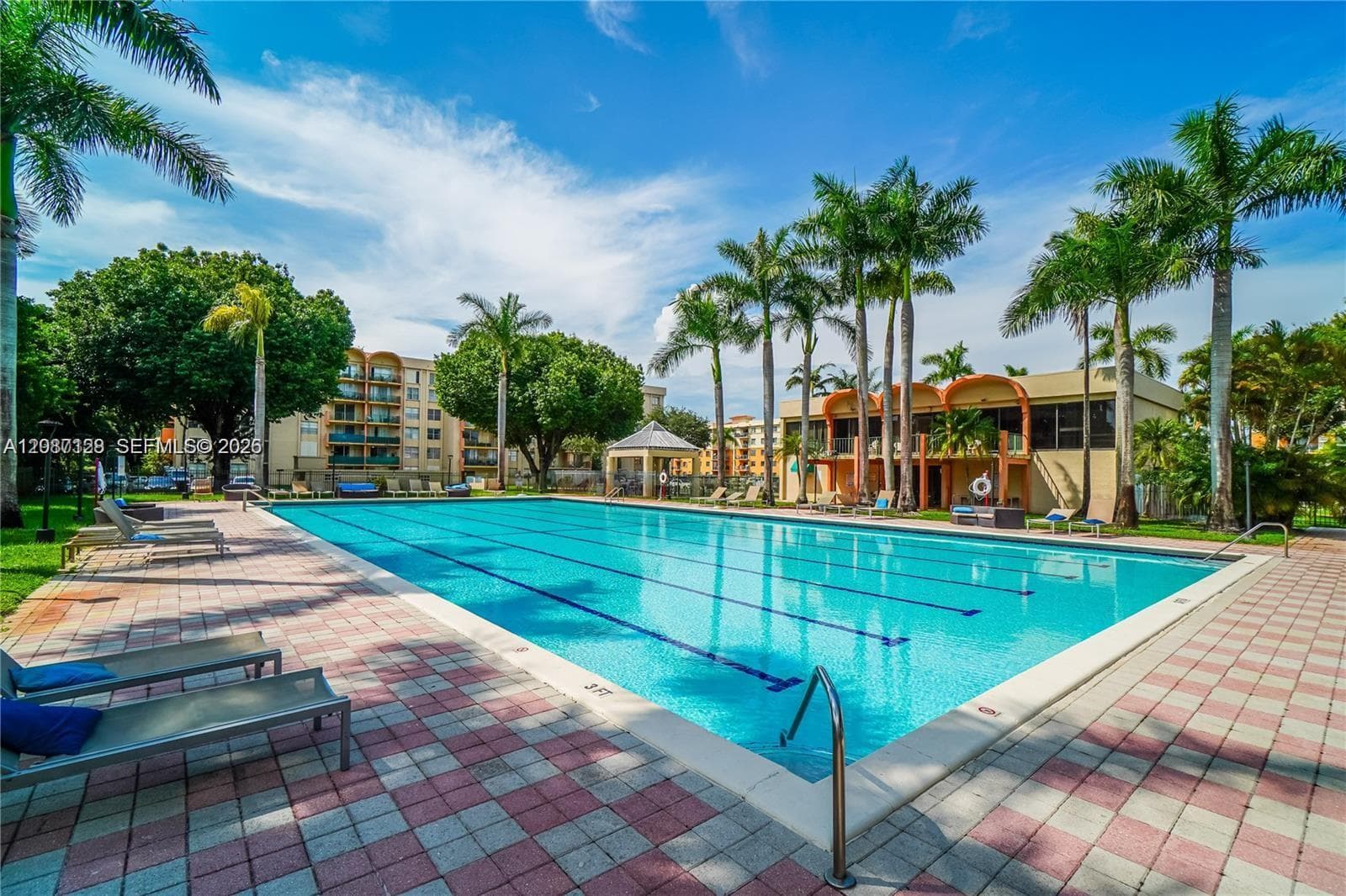 9310 Fontainebleau Blvd # 606, Miami FL 33172