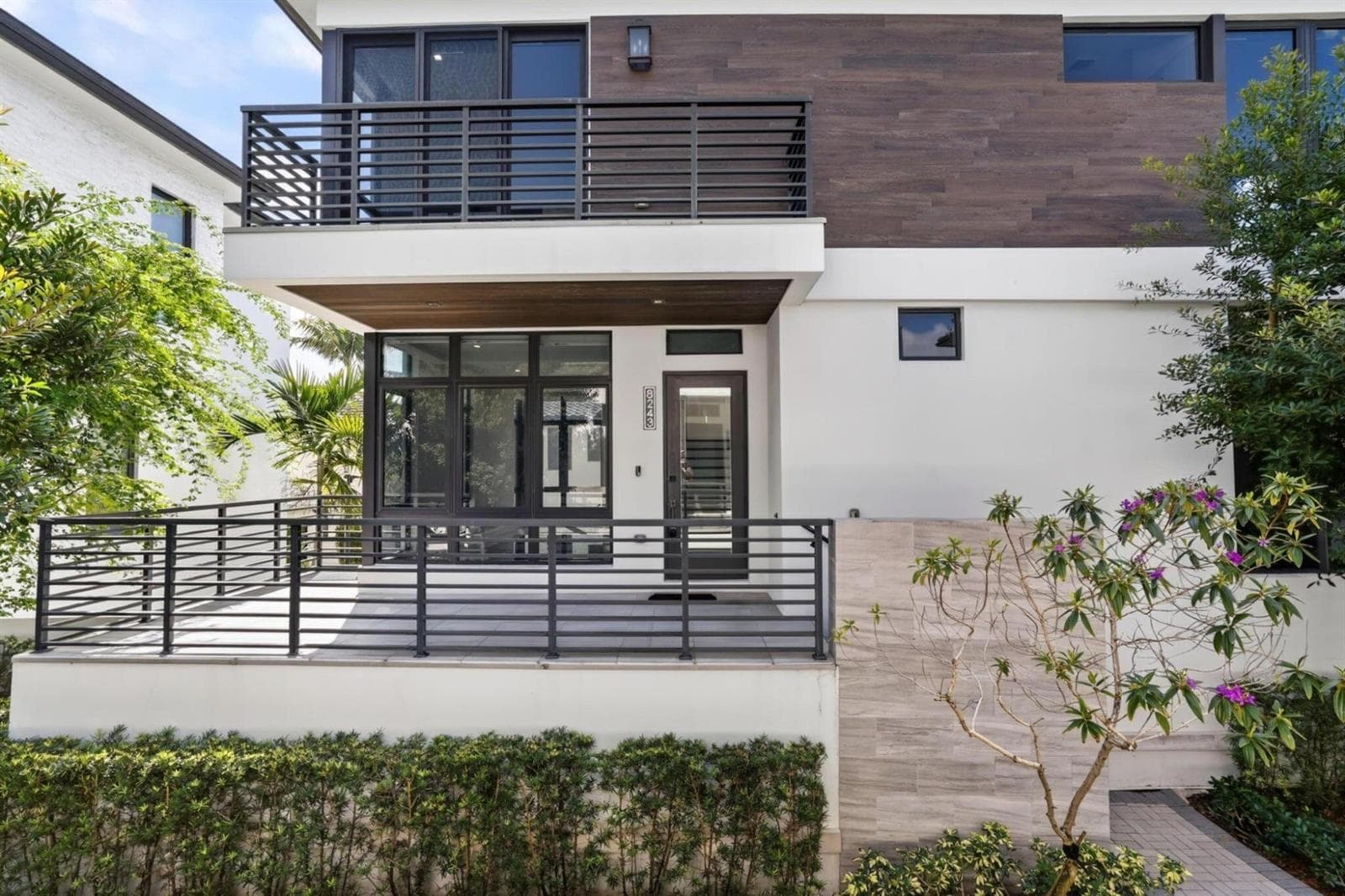8243 NW 48th Street, Doral FL 33166