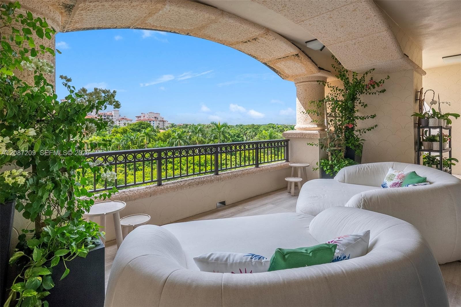 7052 Fisher Island Dr # 7052, Miami Beach FL 33109