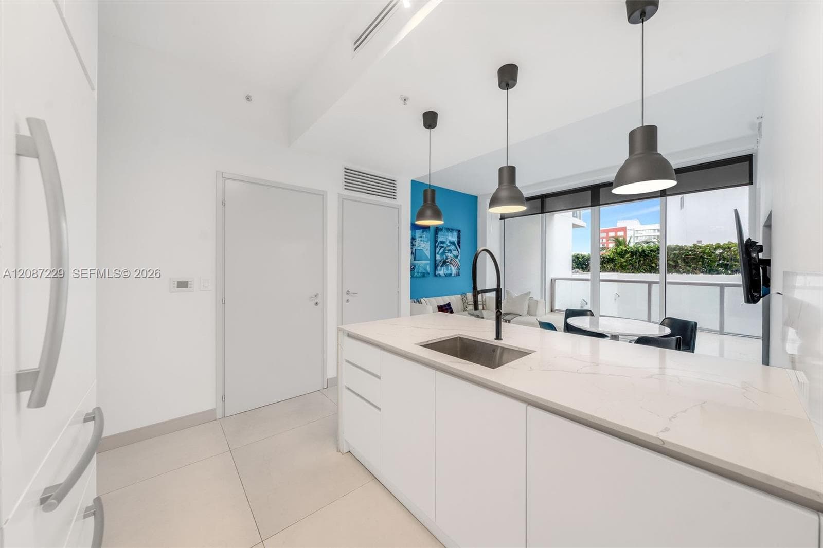 50 S Pointe Dr # 514, Miami Beach FL 33139