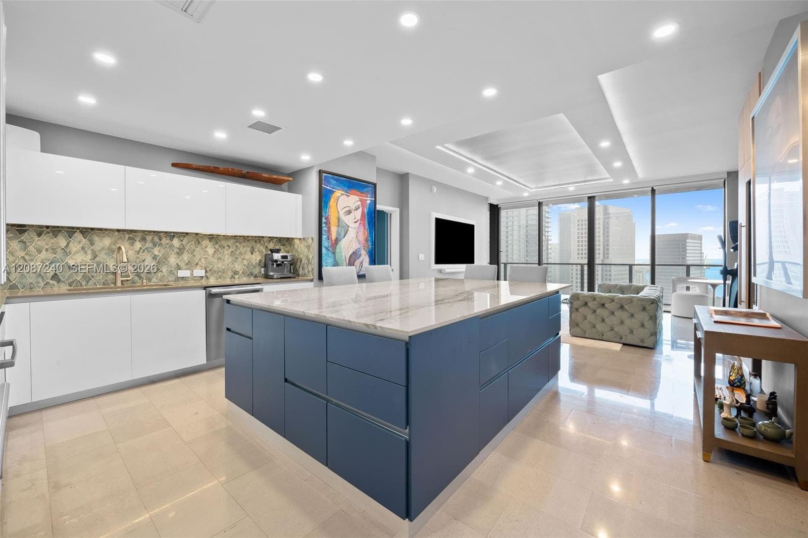 88 SW 7th St # 3107, Miami FL 33130