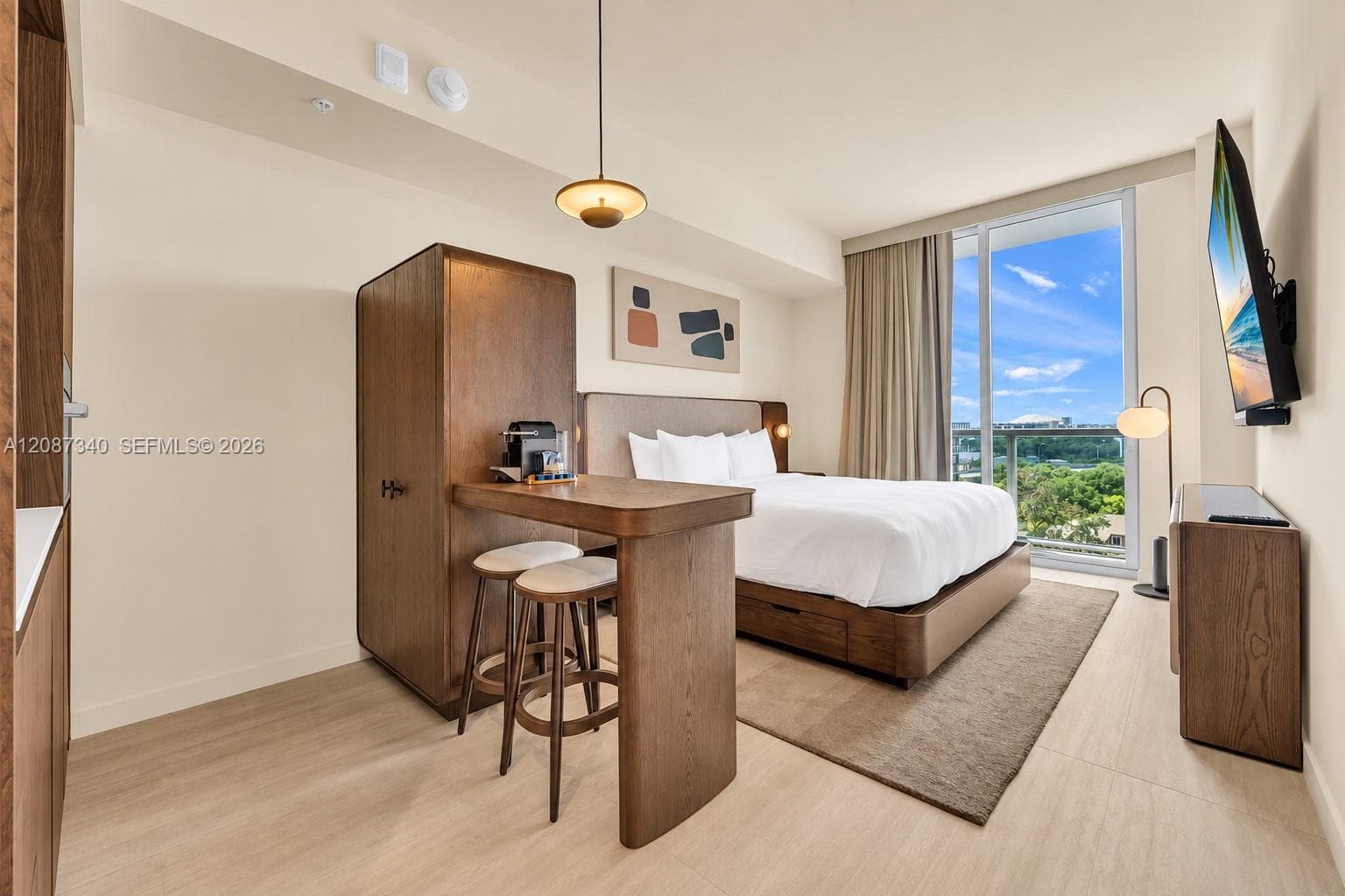 1611 SW 2nd ave # 605, Miami FL 33129