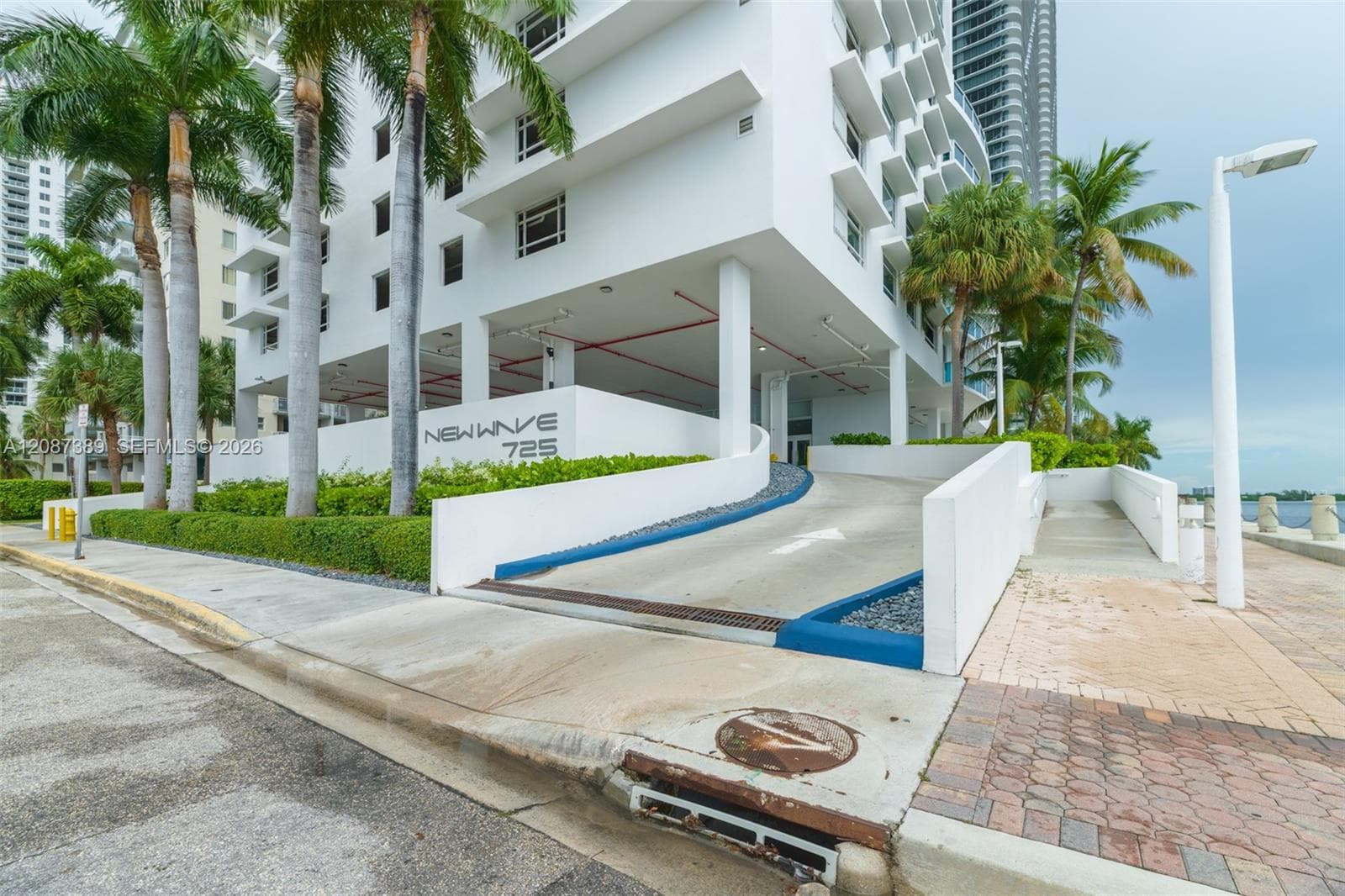 725 NE 22nd St # 8E, Miami FL 33137