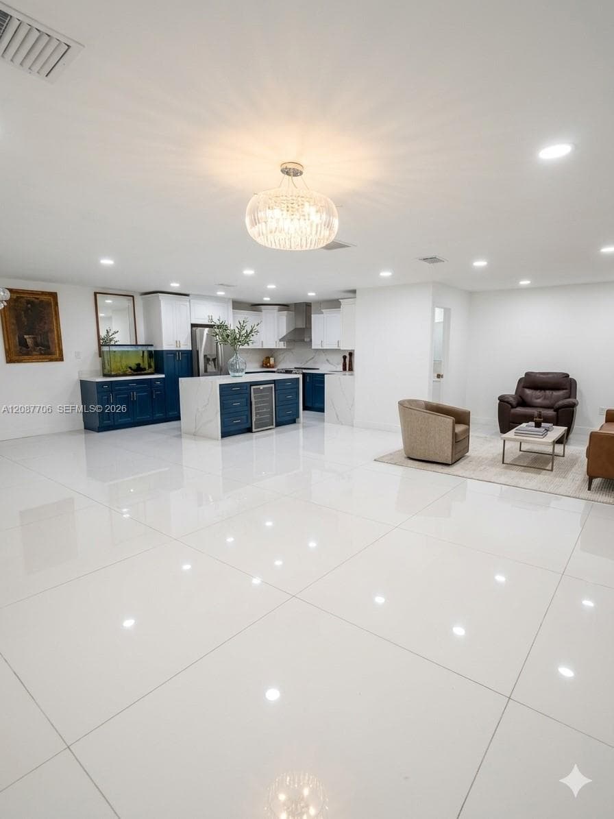 510 NE 161st St, Miami FL 33162