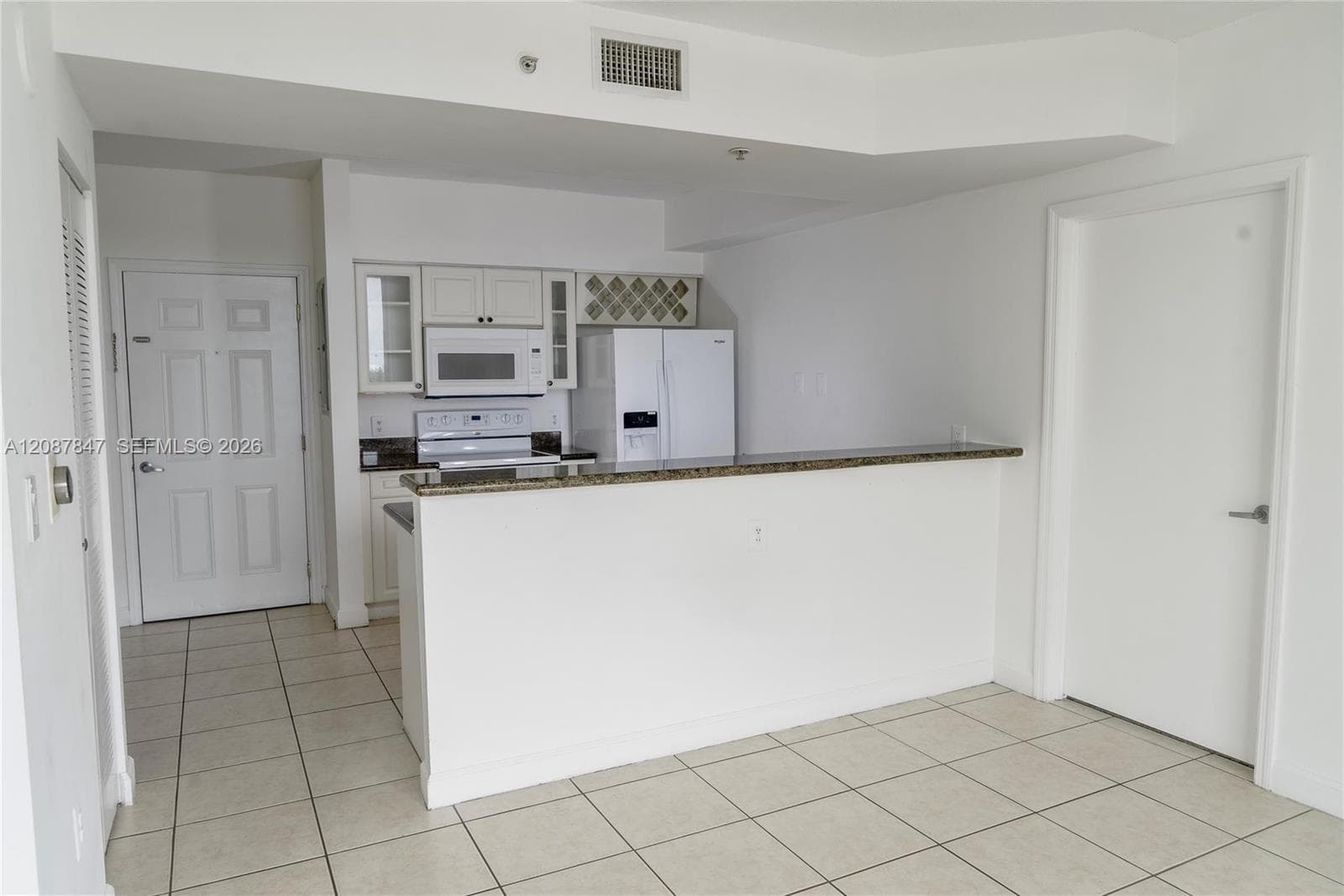 1 Glen Royal Pkwy # 809, Miami FL 33125