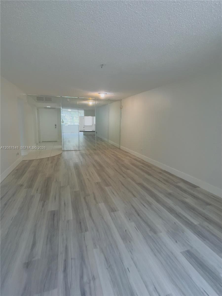 443 NE 195th St # 338, Miami FL 33179