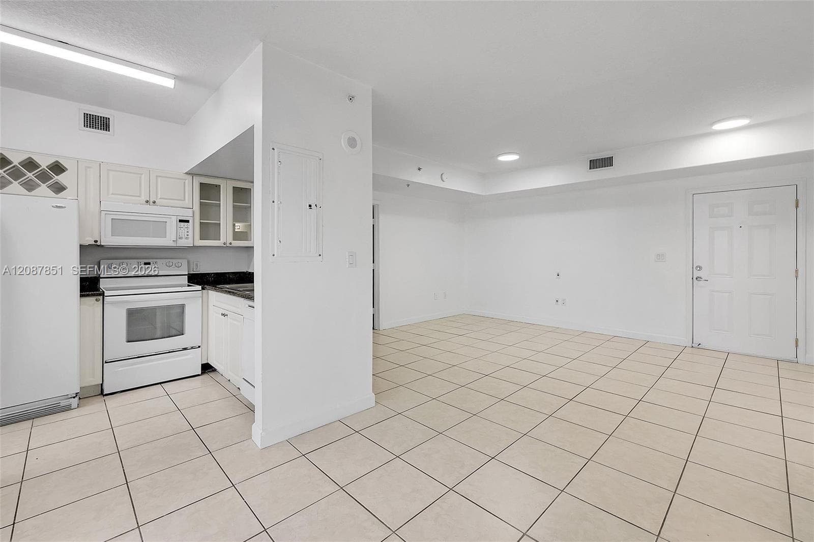 1 Glen Royal Pkwy # 1010, Miami FL 33125