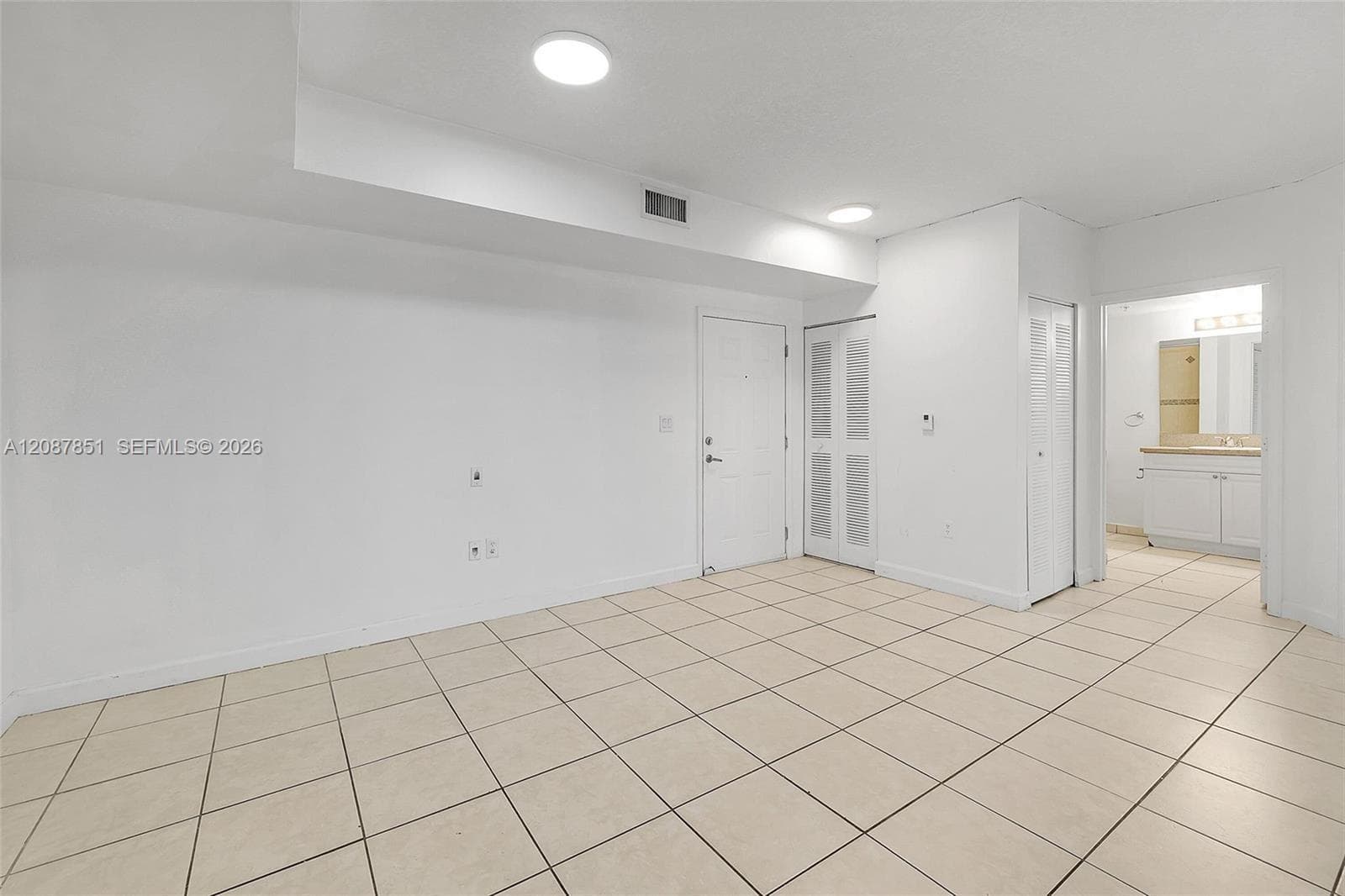 1 Glen Royal Pkwy # 1010, Miami FL 33125