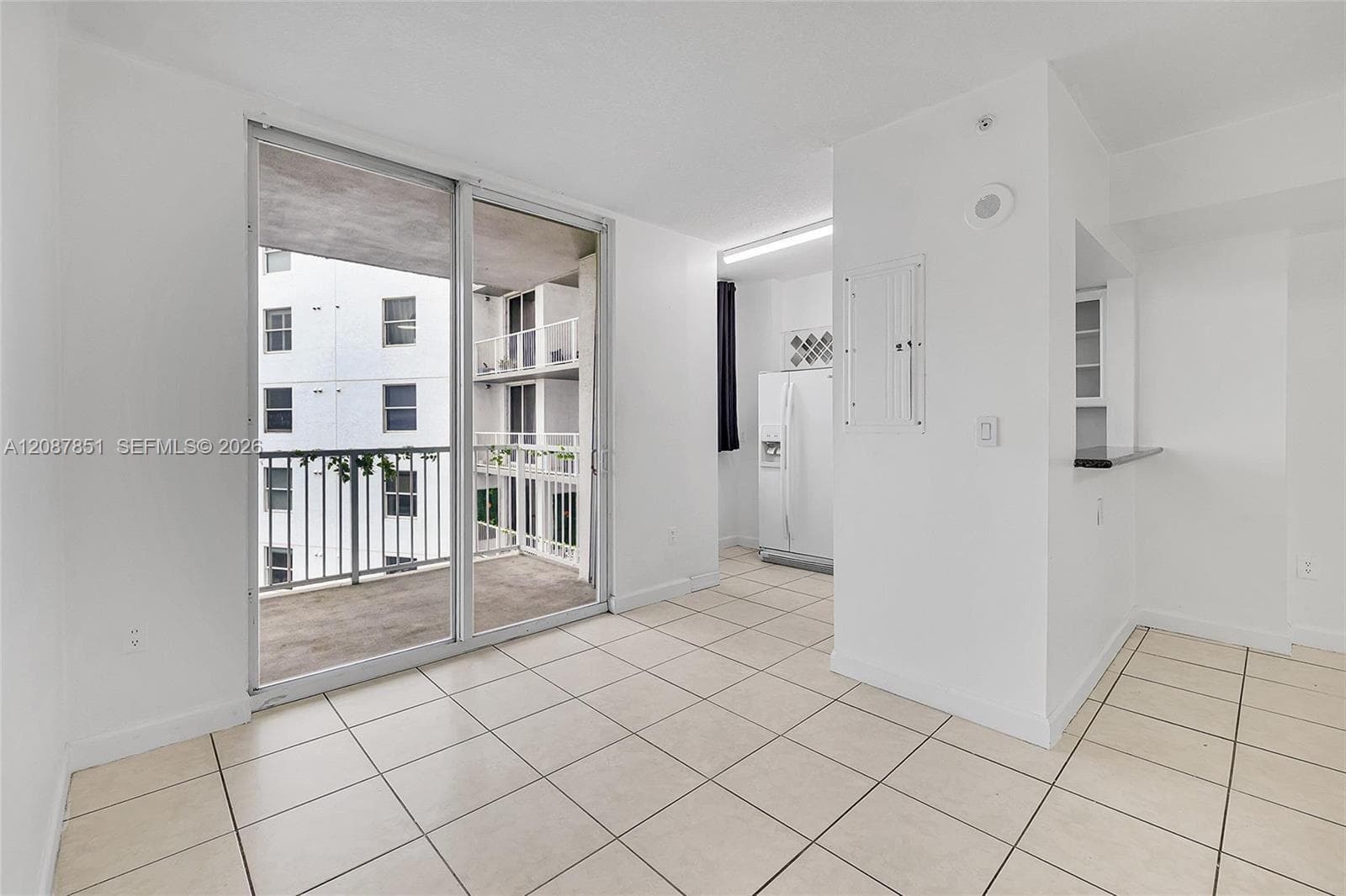 1 Glen Royal Pkwy # 1010, Miami FL 33125