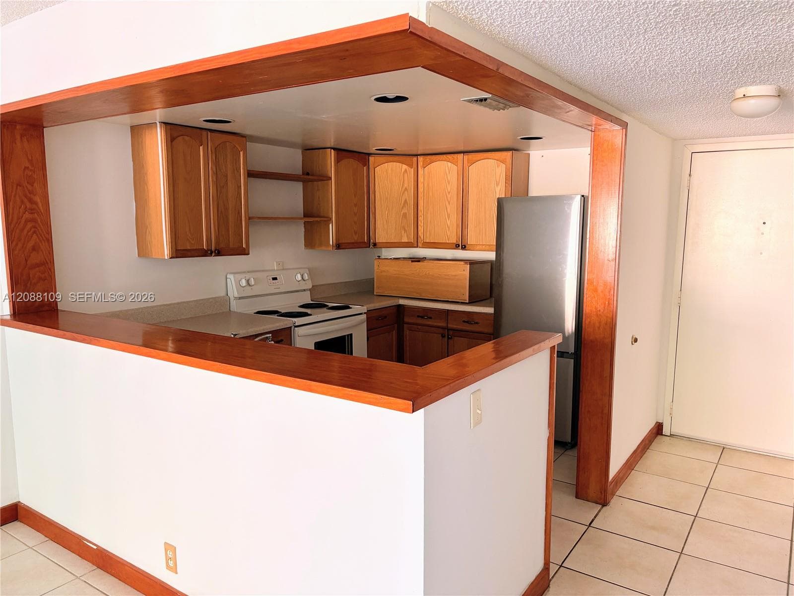 20860 San Simeon Way # 6, Miami FL 33179