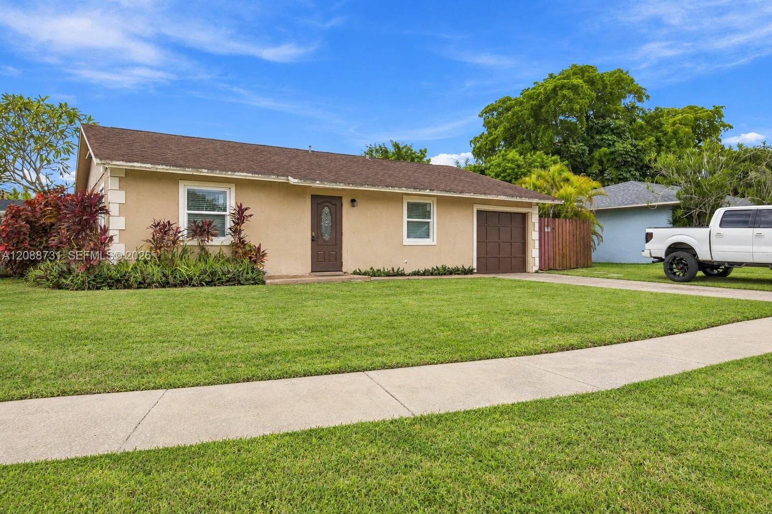 8120 SW 5th Ct, North Lauderdale FL 33068
