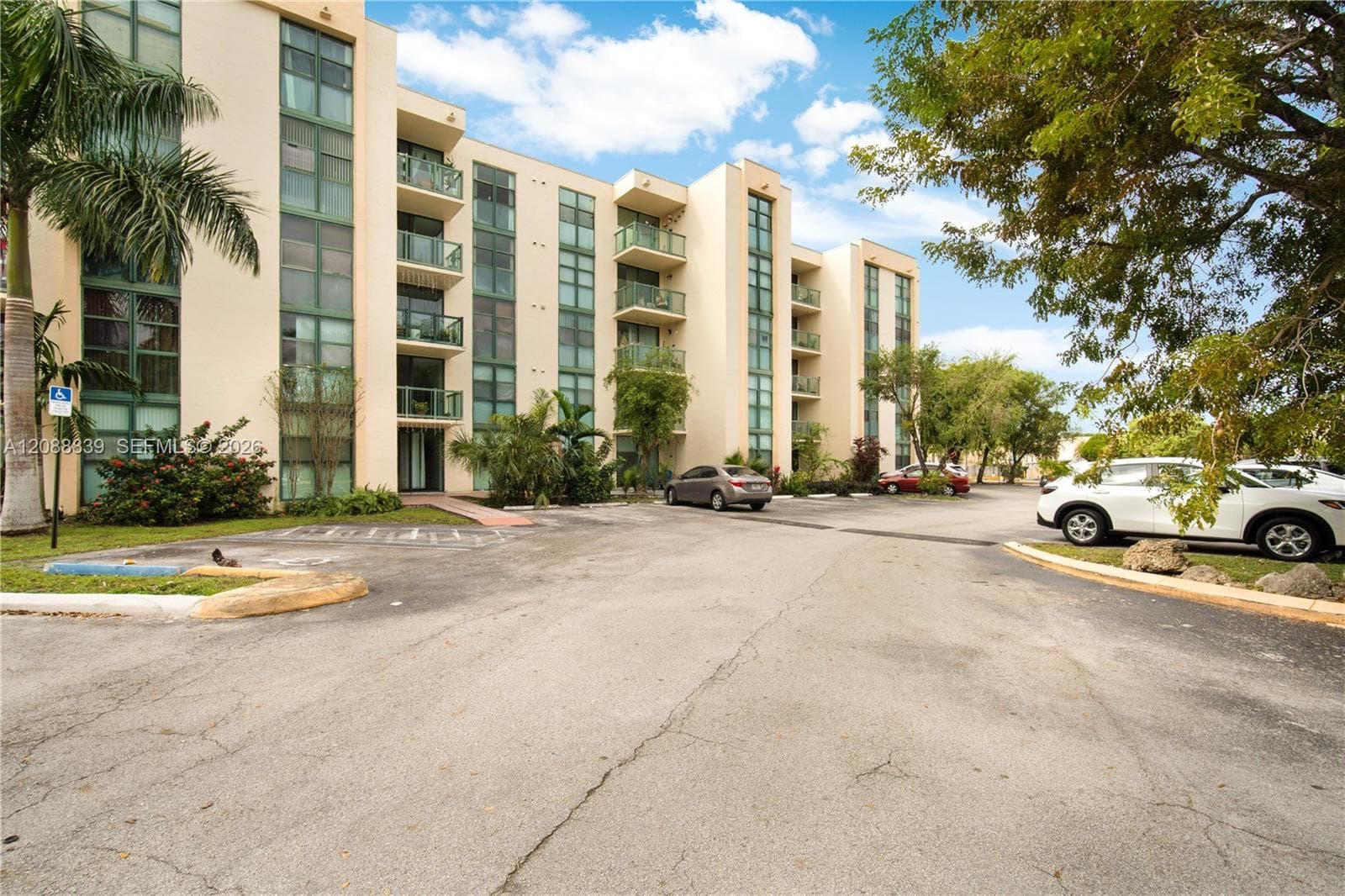 2075 SW 122nd Ave # 130, Miami FL 33175