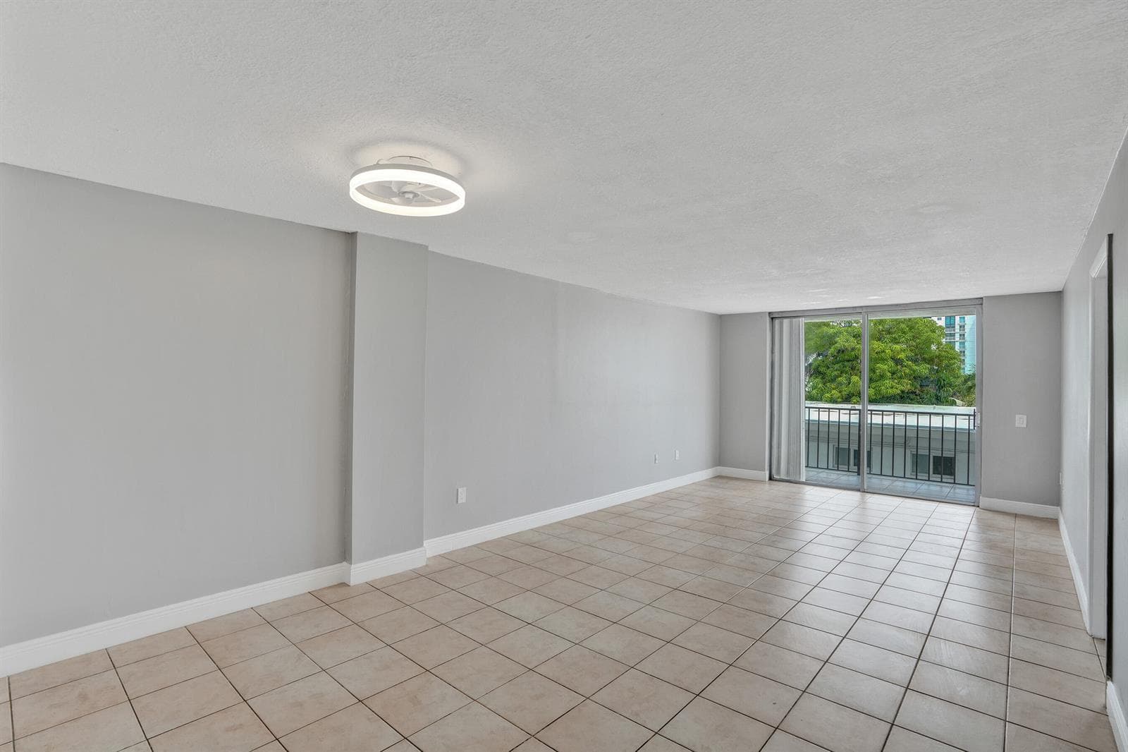 7601 Byron Avenue # 3C, Miami Beach FL 33141