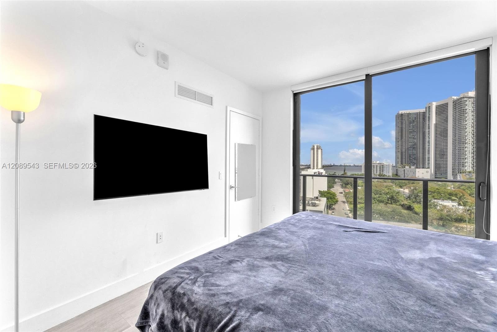 121 NE 34th St # 905, Miami FL 33137