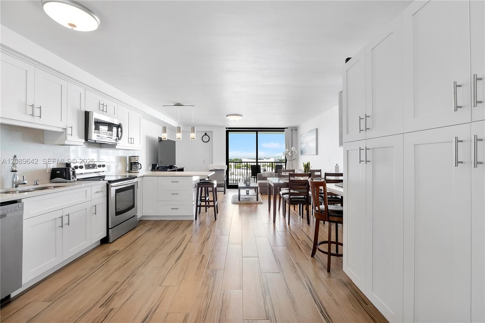 1800 Collins Ave # 11B, Miami Beach FL 33139