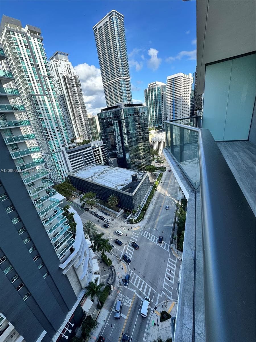 1300 S Miami Ave # 1811, Miami FL 33130