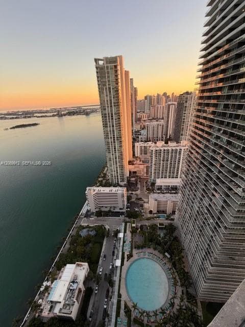 650 NE 32nd St # 4406, Miami FL 33137