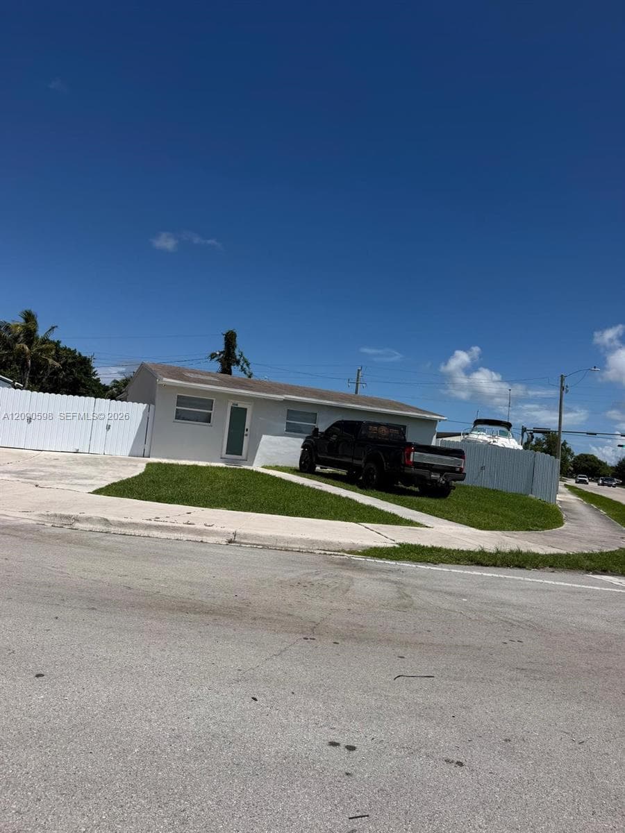 22365 SW 112th Ct, Miami FL 33170