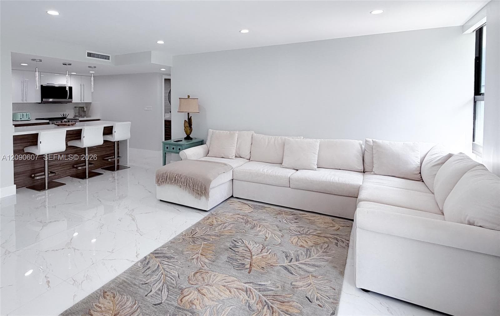 1800 Collins Ave # 3B, Miami Beach FL 33139