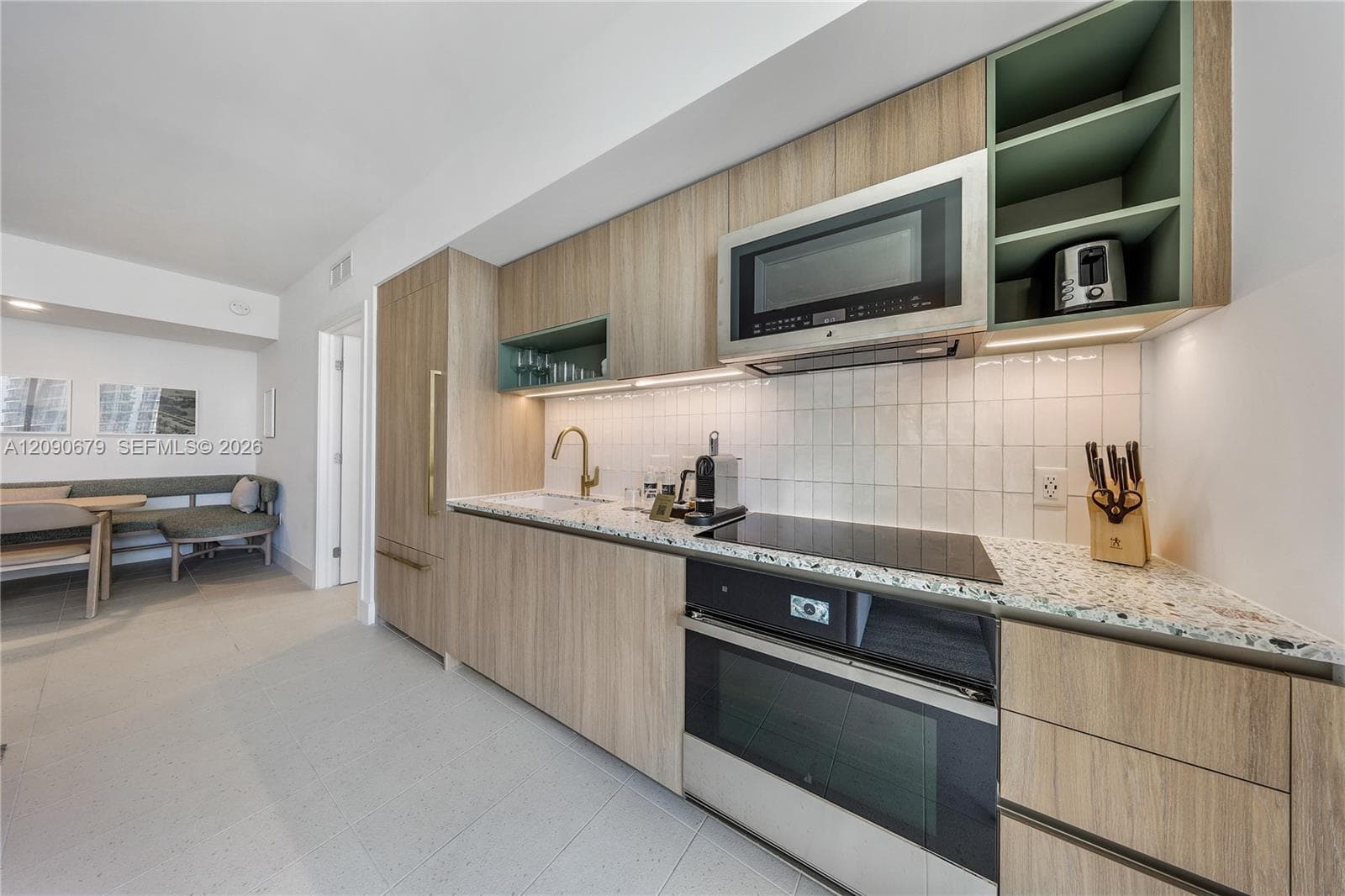 159 NE 6th St # 2402, Miami FL 33132