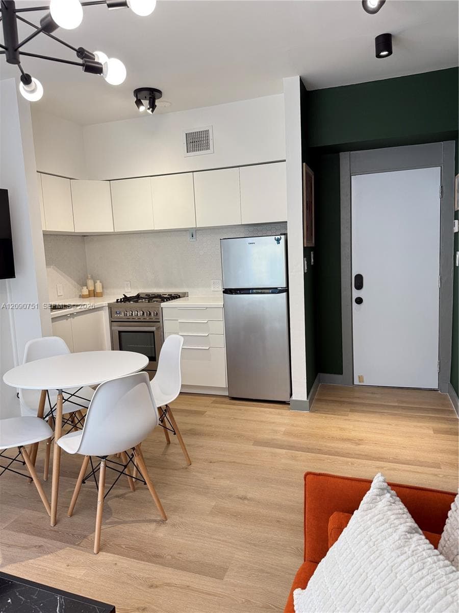 1320 Drexel Ave # 302, Miami Beach FL 33139