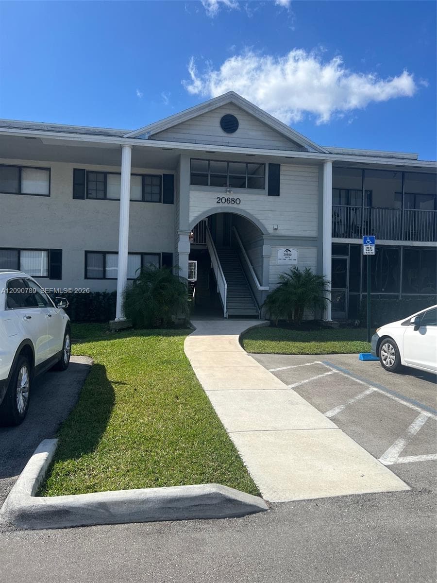 20680 NE 4th Ct # 206, Miami FL 33179