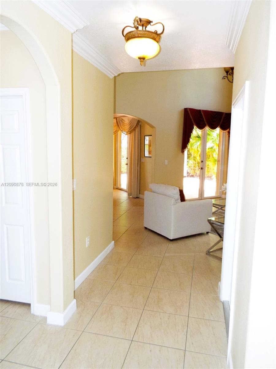 6042 SW 163rd Ave, Miami FL 33193
