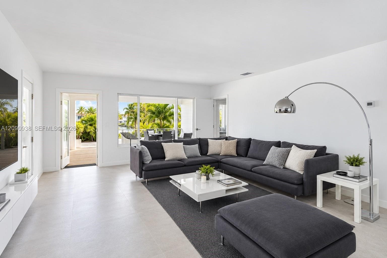 661 86th St, Miami Beach FL 33141