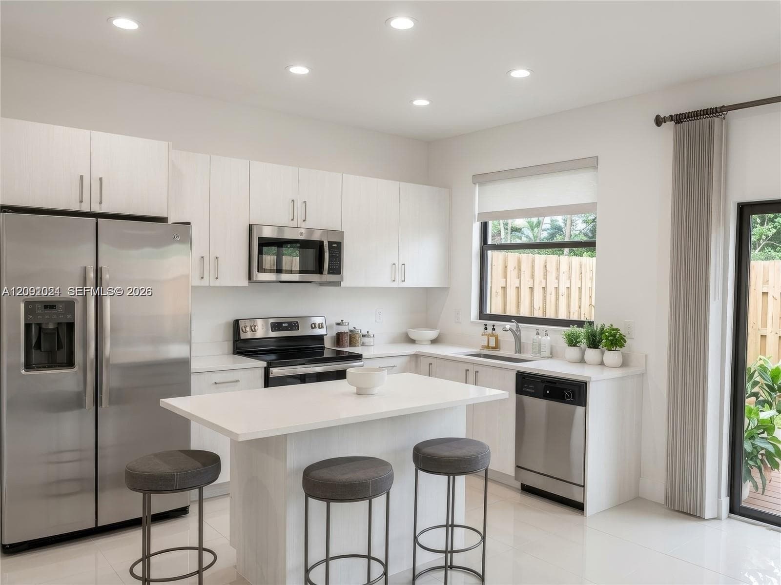 12525 NW 23rd Pl, Miami FL 33167
