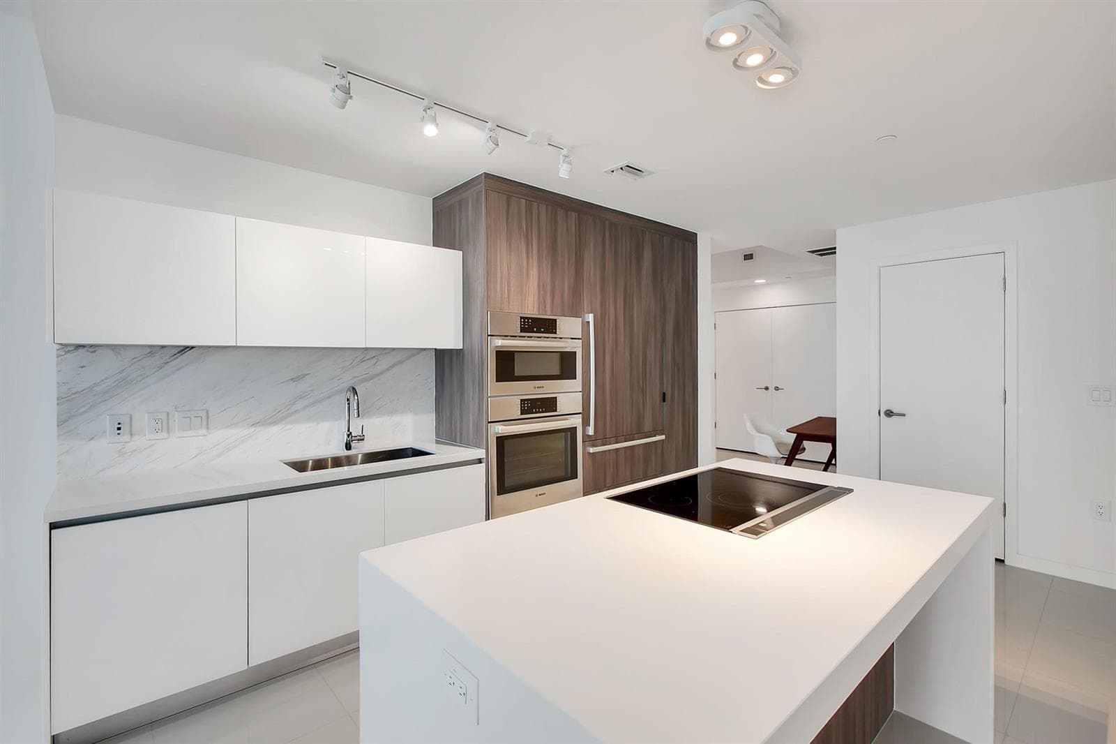 851 NE 1ST Avenue # 2005, Miami FL 33132