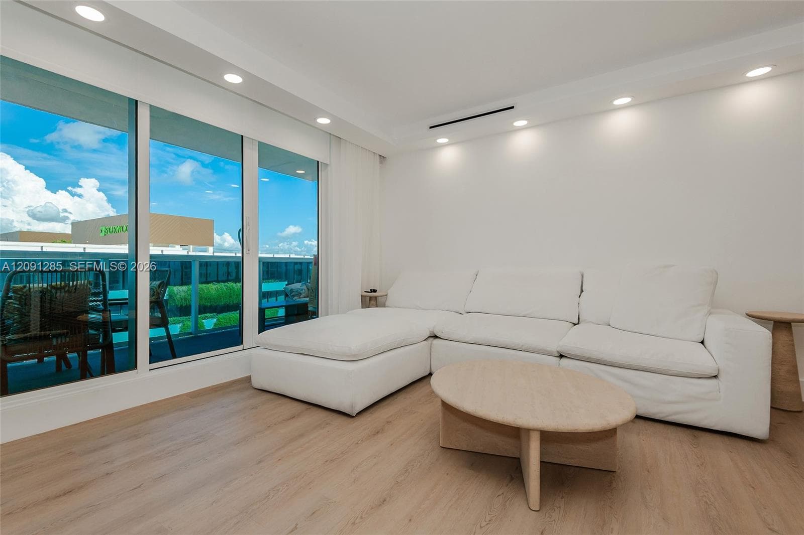 2301 Collins Ave # 834, Miami Beach FL 33139