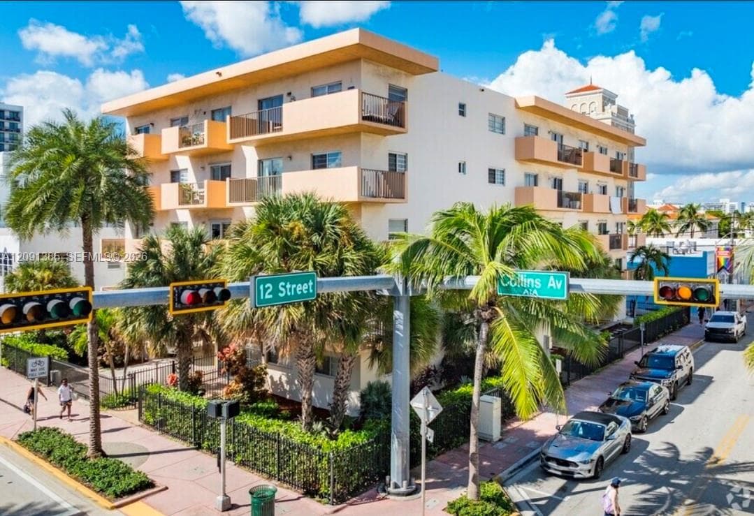 1150 Collins Ave # 404, Miami Beach FL 33139