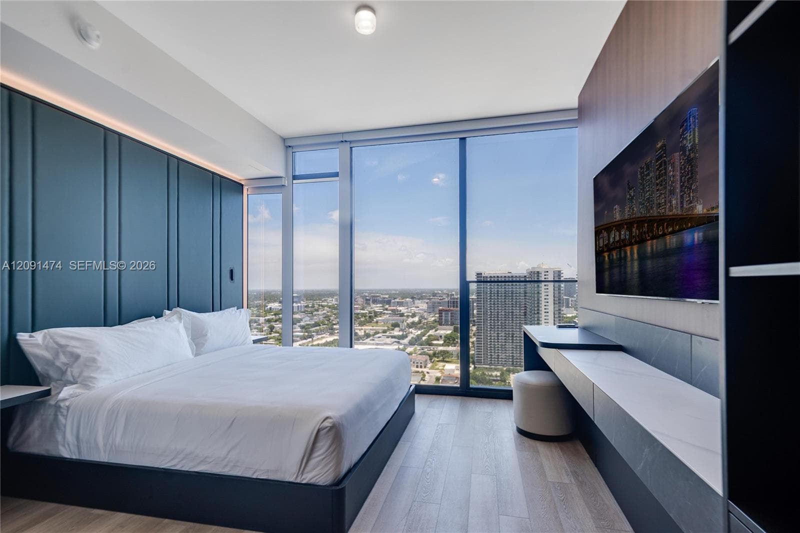 20 NE 11 ST # 3103B, Miami FL 33132