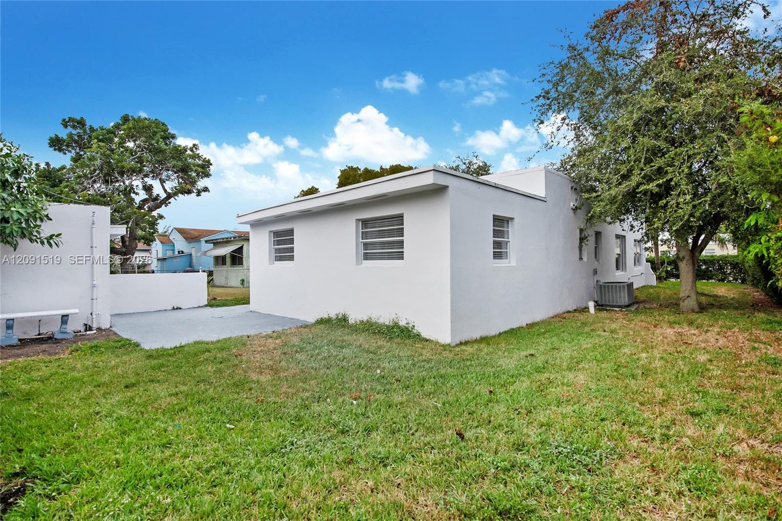 522 NW 47th Ter, Miami FL 33127