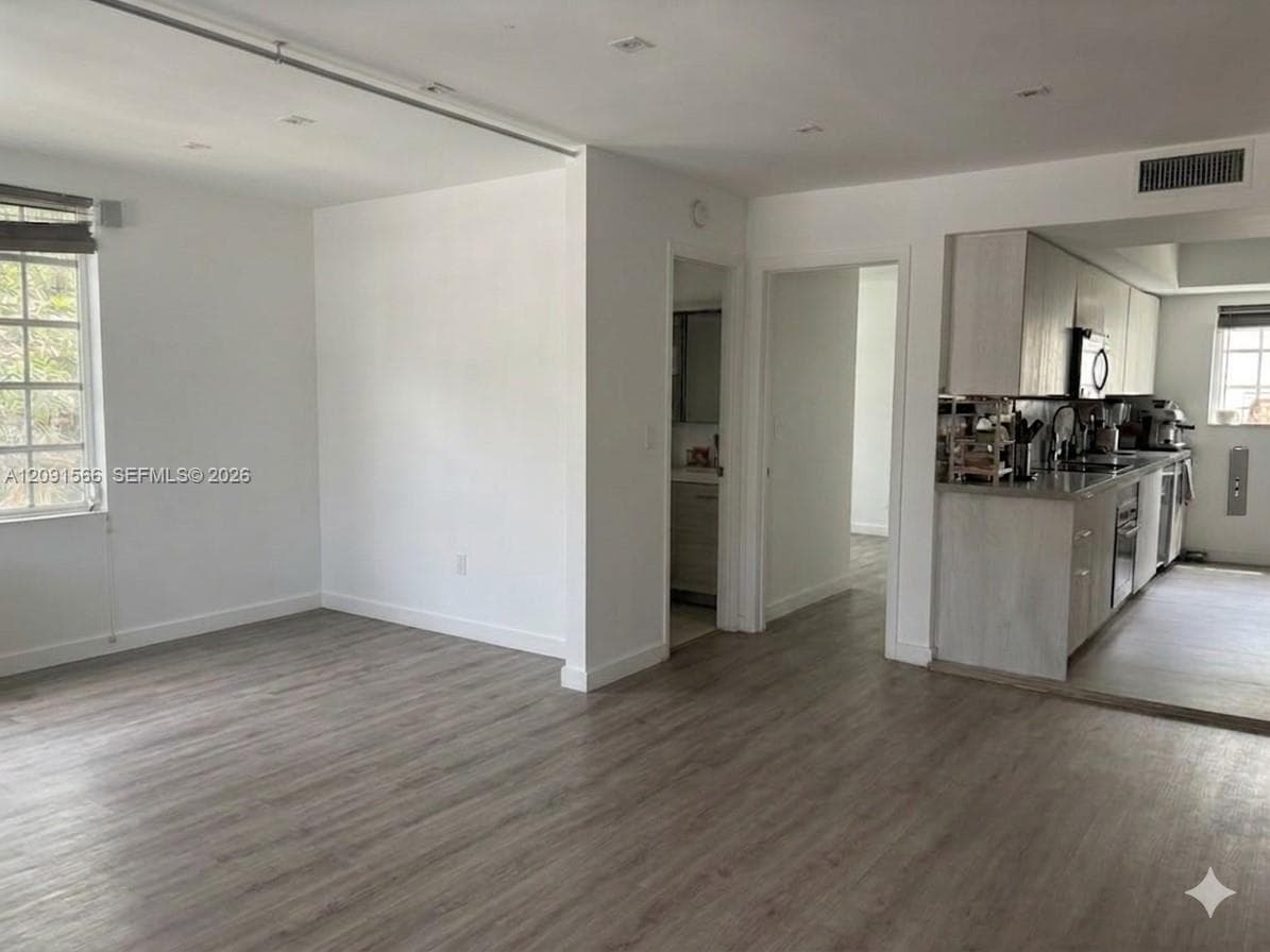 932 7th St # 932D, Miami Beach FL 33139