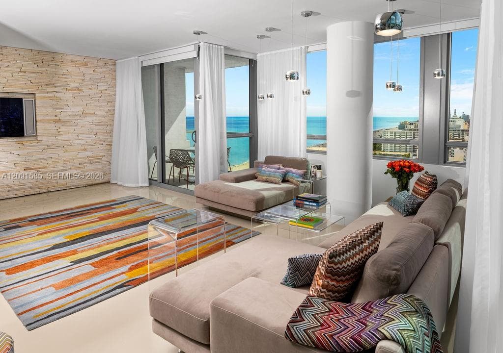 101 20th St, Miami Beach FL 33139