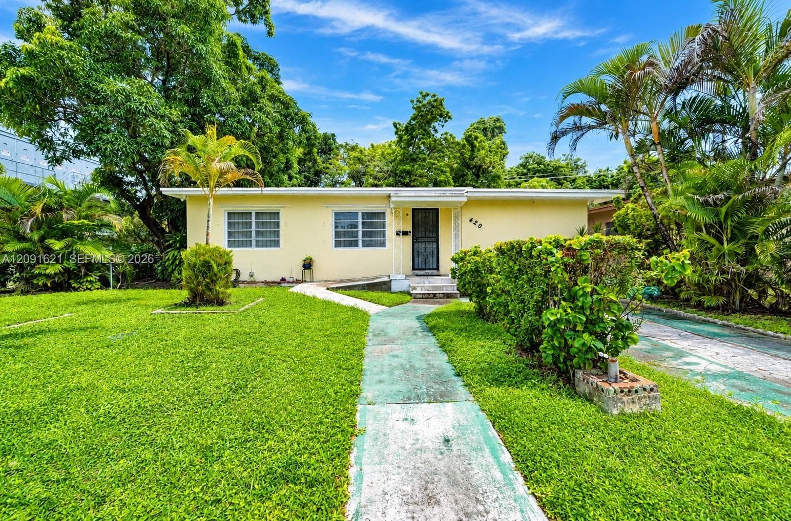 420 NW 42nd St, Miami FL 33127