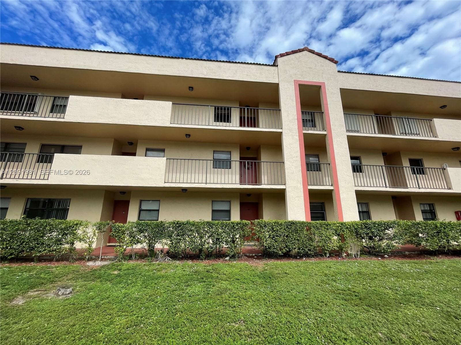 3470 Foxcroft Rd # 111, Miramar FL 33025