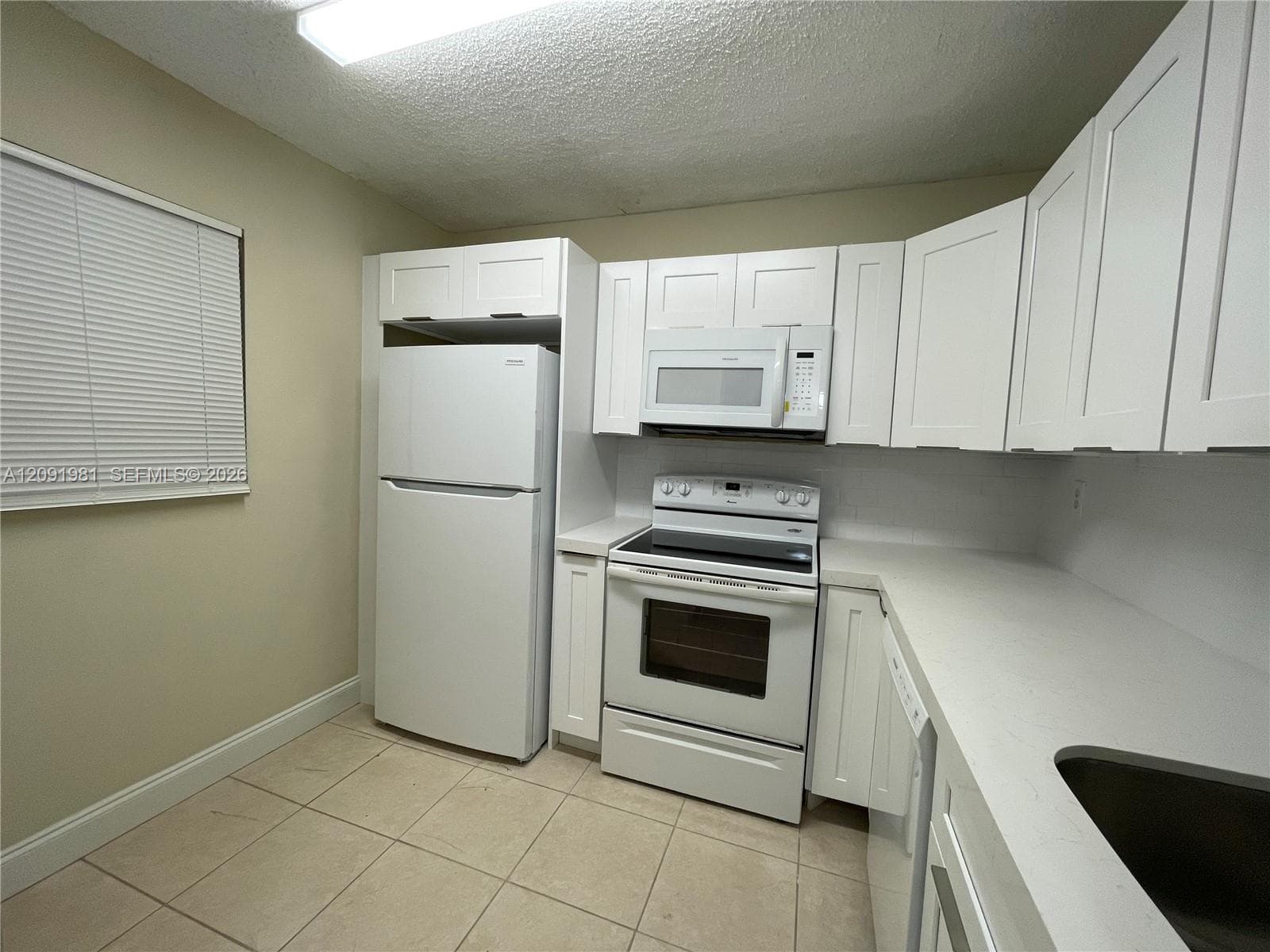 3470 Foxcroft Rd # 111, Miramar FL 33025