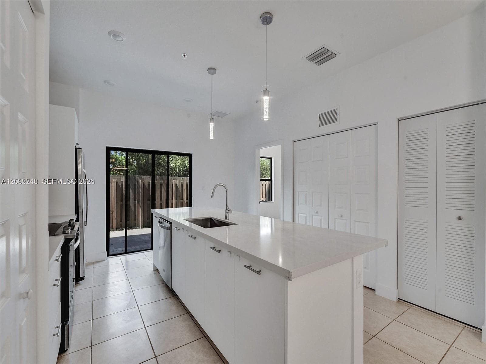 8195 NW 104th Ave # 2, Doral FL 33178