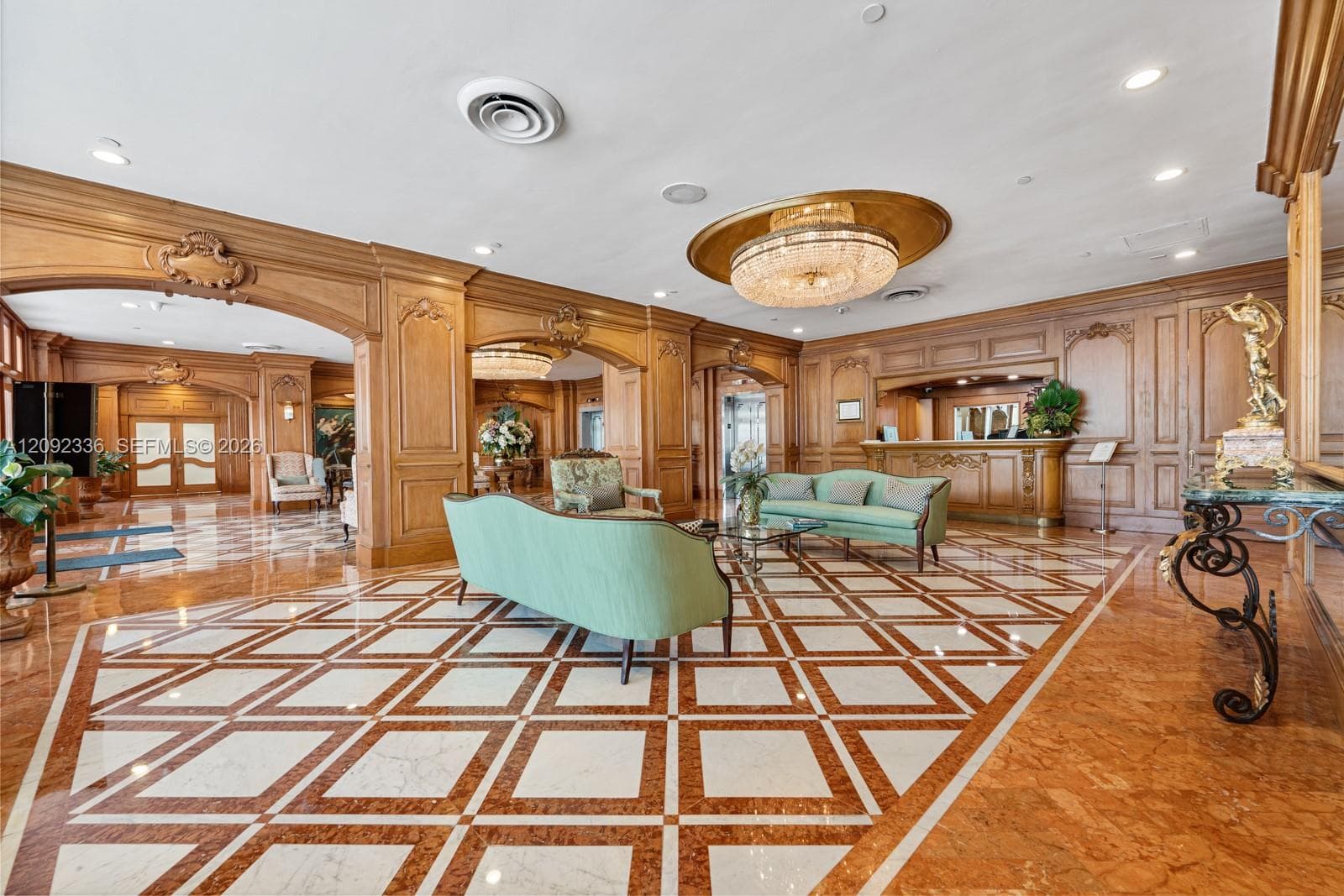 700 Biltmore Way # 814, Coral Gables FL 33134