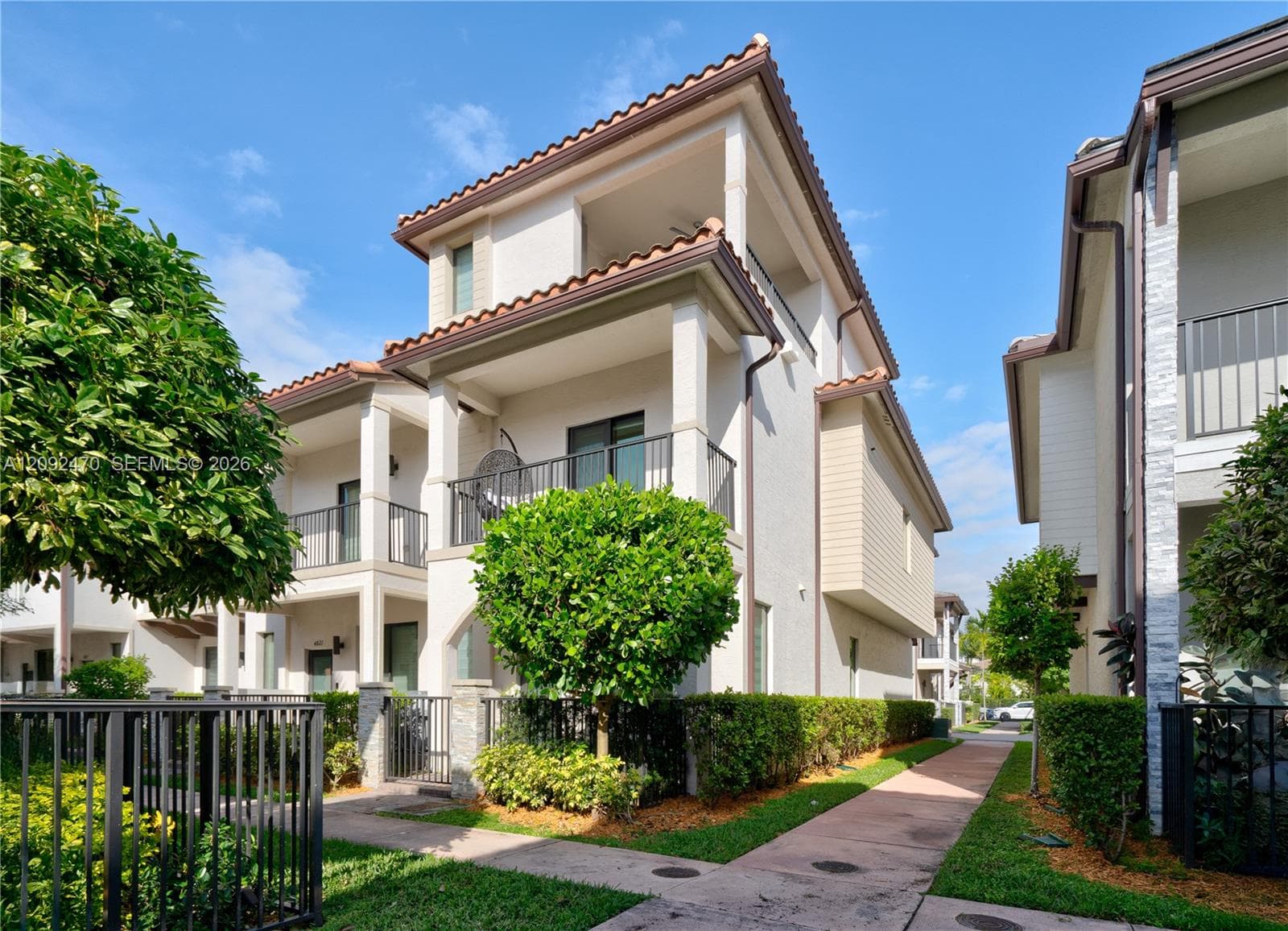 4809 NW 83rd Pkwy, Doral FL 33166