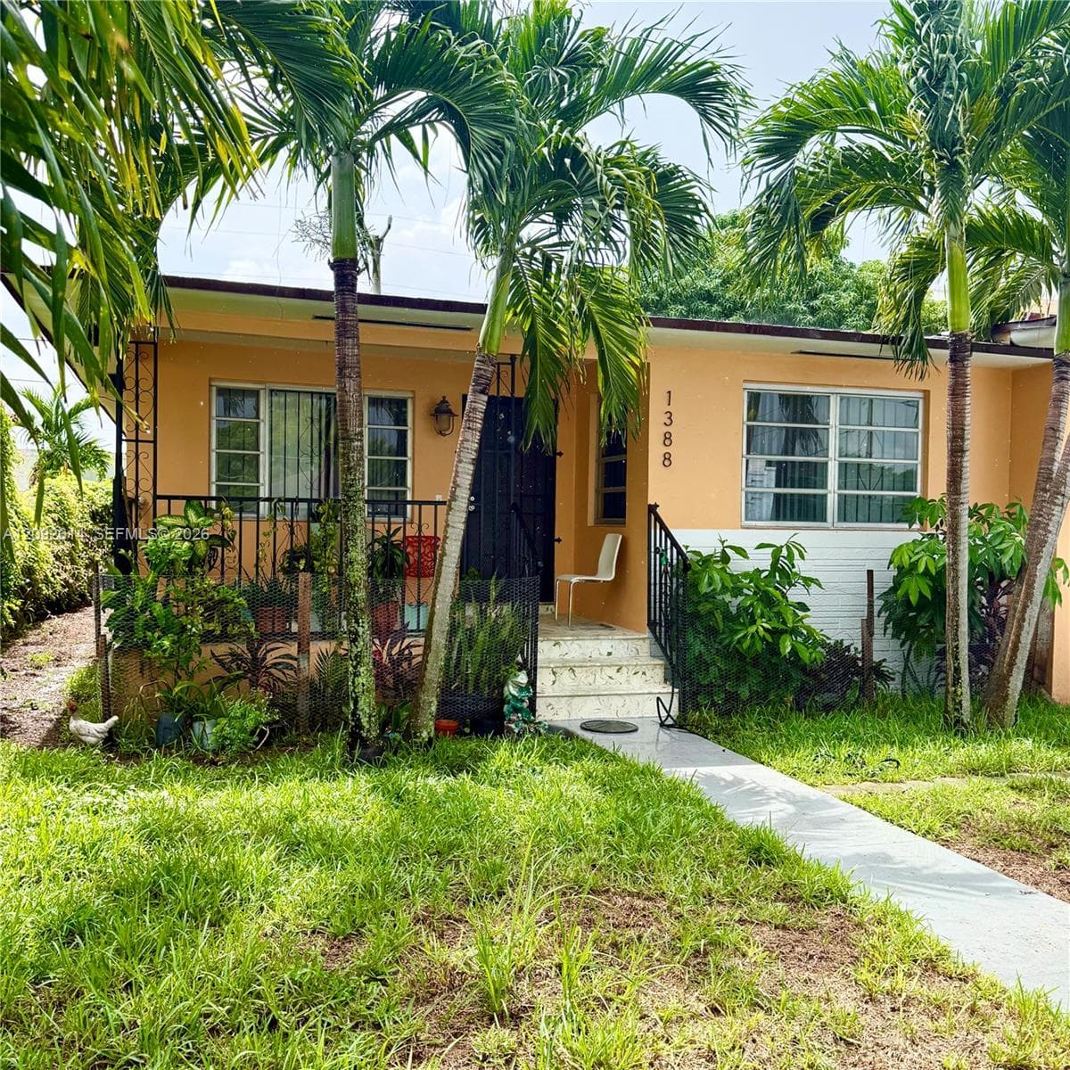 1388 NW 55 St, Miami FL 33142