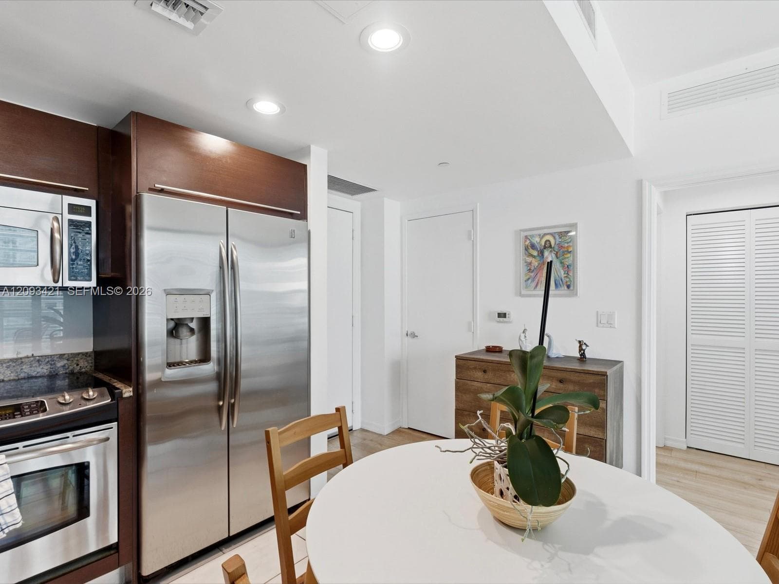 950 Brickell Bay Dr # 1208, Miami FL 33131