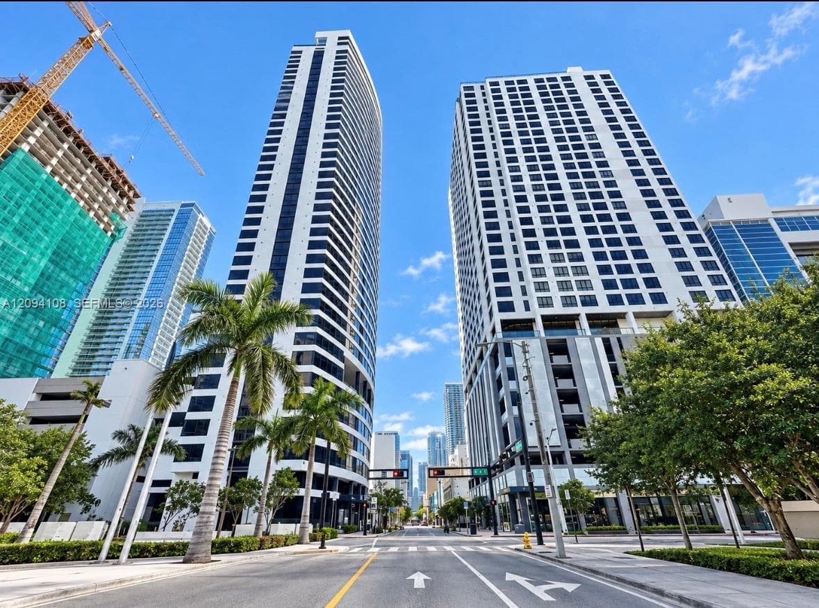 225 N Miami Ave # 504, Miami FL 33128